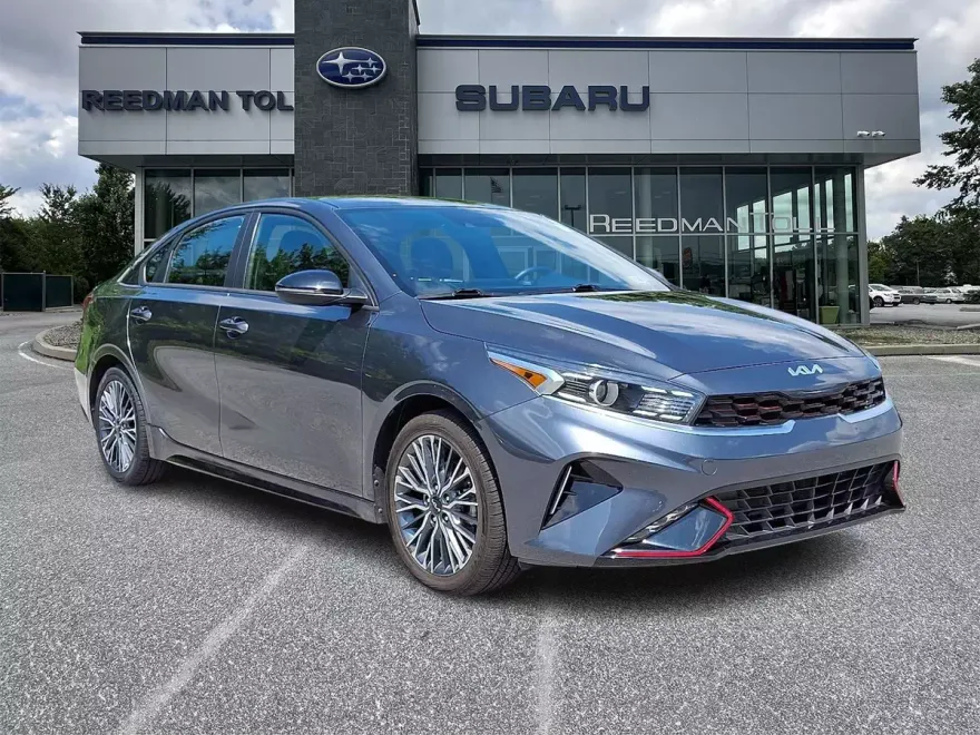 2023 Kia Forte GT-Line photo 1