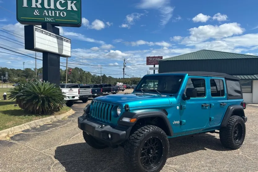 2019 Jeep Wrangler Unlimited Sport photo 1