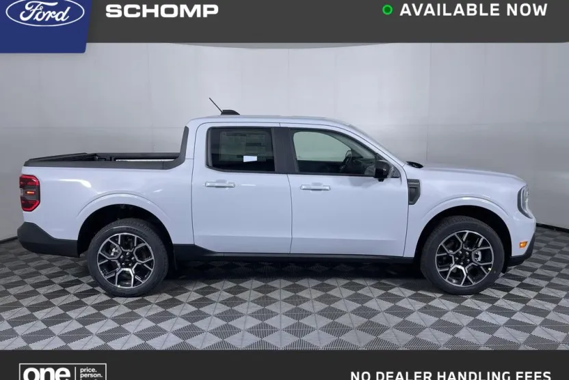 2025 Ford Maverick Lariat photo 1