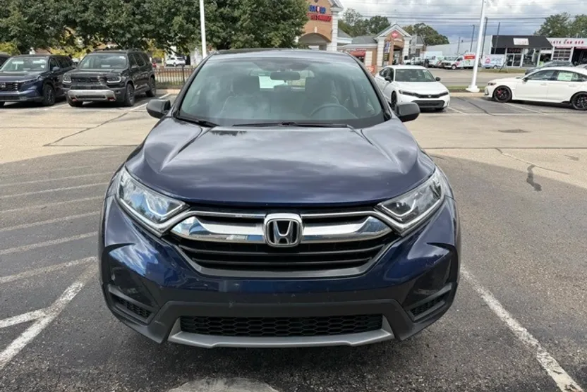 2019 Honda CR-V LX photo 1