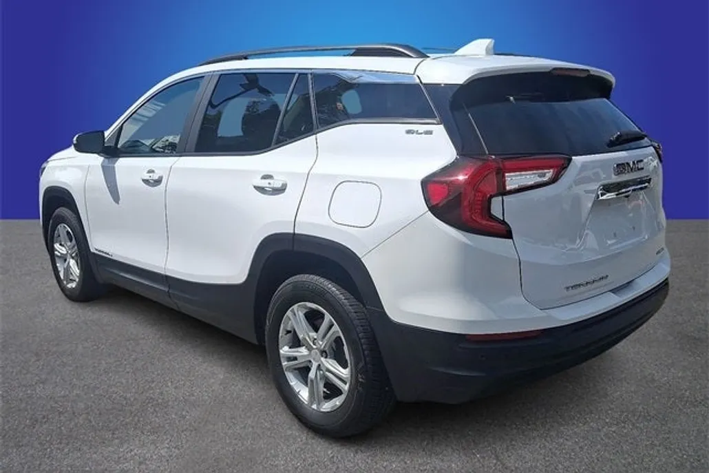 2023 Gmc Terrain SLE photo 1