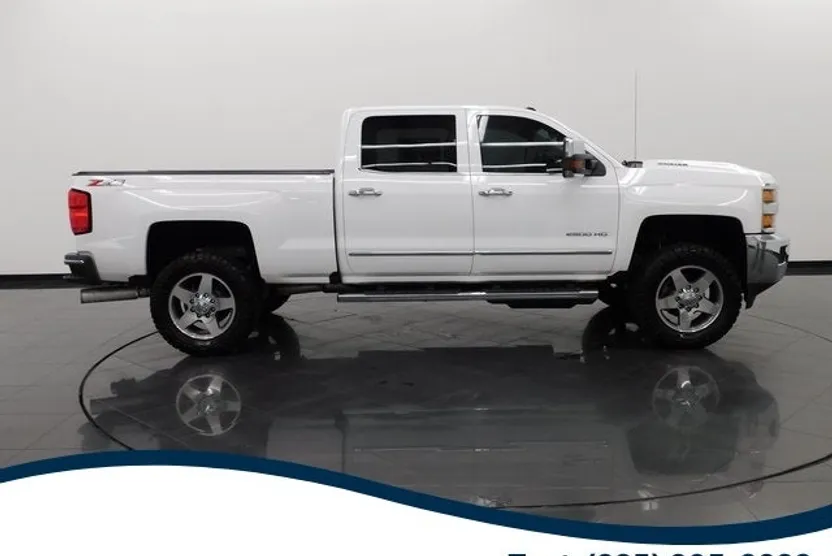 2018 Chevrolet Silverado 2500HD LTZ photo 1