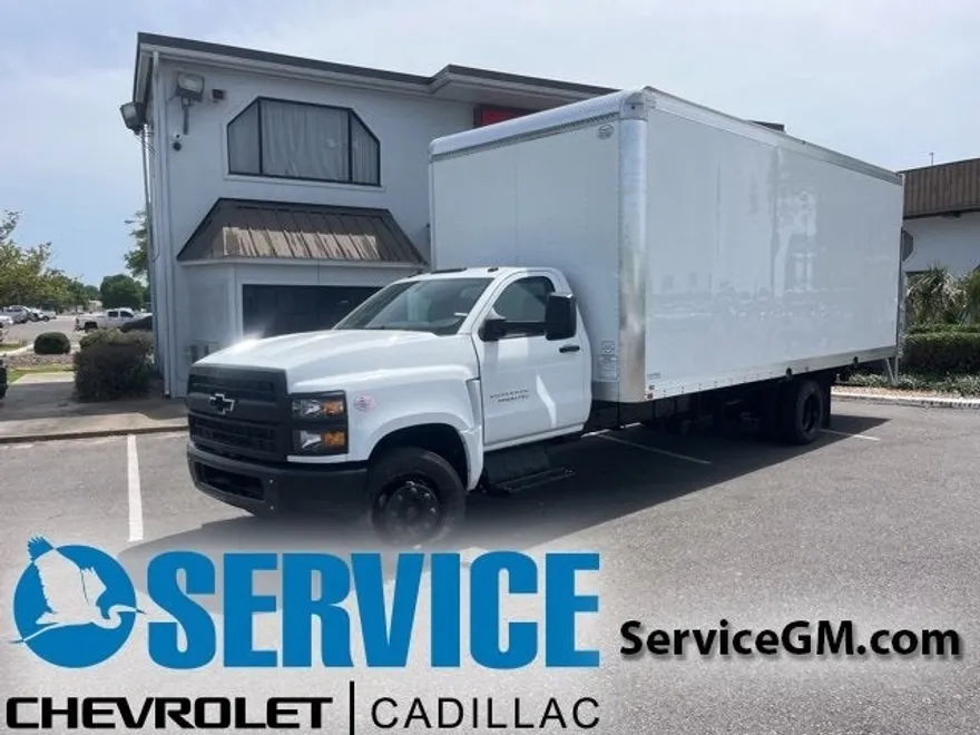 2024 Chevrolet Silverado 6500HD Work Truck photo 1