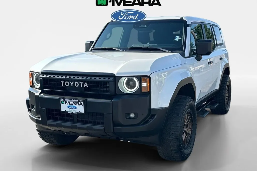 2024 Toyota Land Cruiser Base photo 1