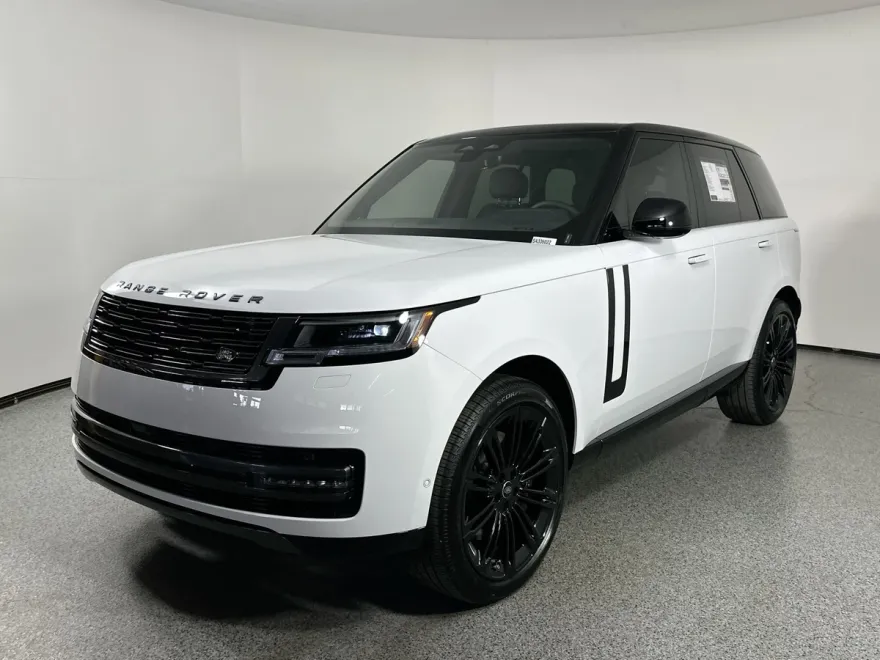 2025 Land Rover Range Rover SE photo 1