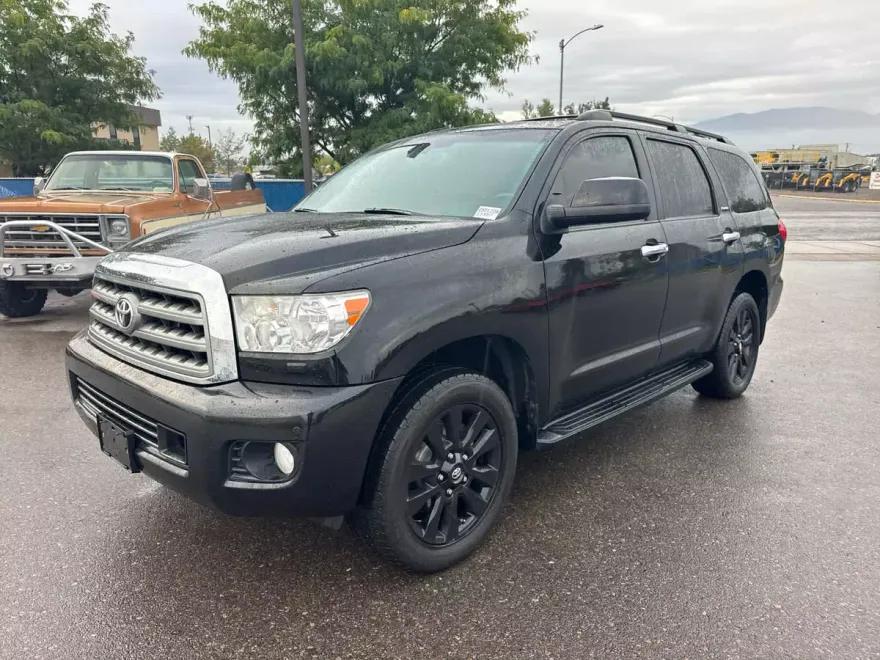 2016 Toyota Sequoia Platinum photo 1