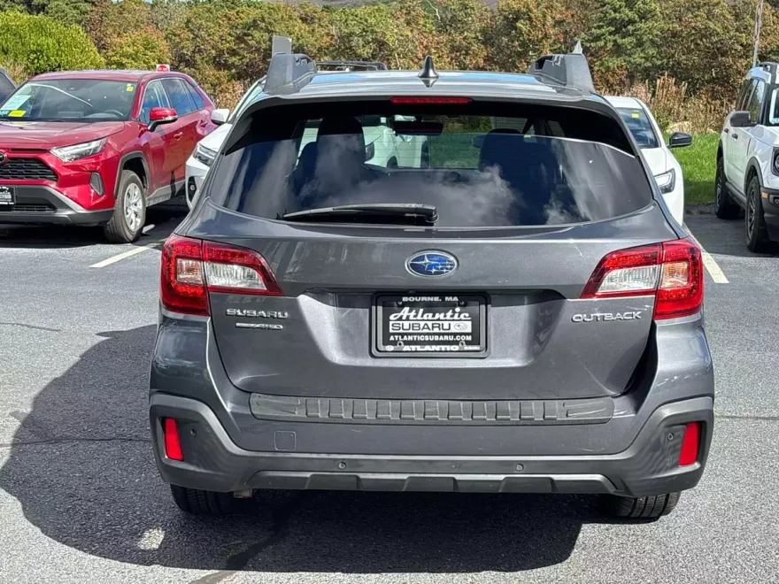 2018 Subaru Outback 2.5i photo 1