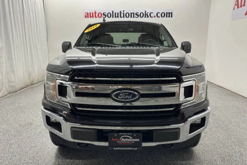 2019 Ford F-150 XLT photo 1