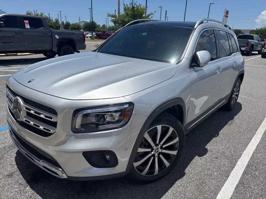 2023 Mercedes Benz GLB 250 4MATIC photo 1