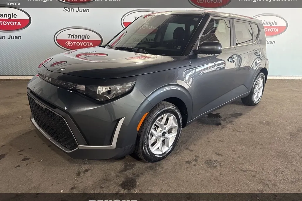 2024 Kia Soul LX photo 1