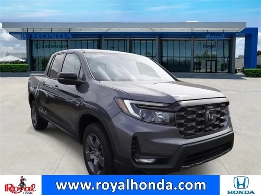 2025 Honda Ridgeline TrailSport photo 1