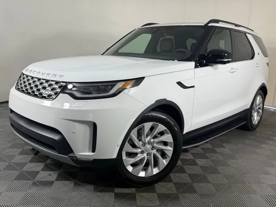 2025 Land Rover Discovery S photo 1