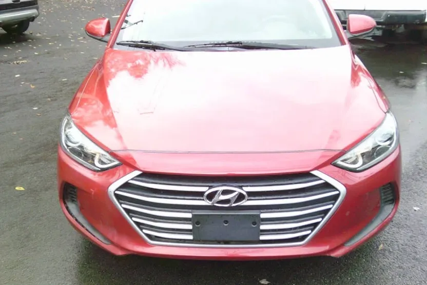 2017 Hyundai Elantra SE photo 1