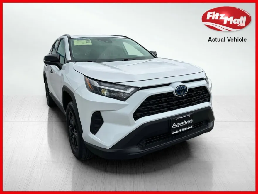 2024 Toyota RAV4 Hybrid XLE photo 1