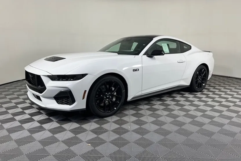 2025 Ford Mustang GT Premium photo 1