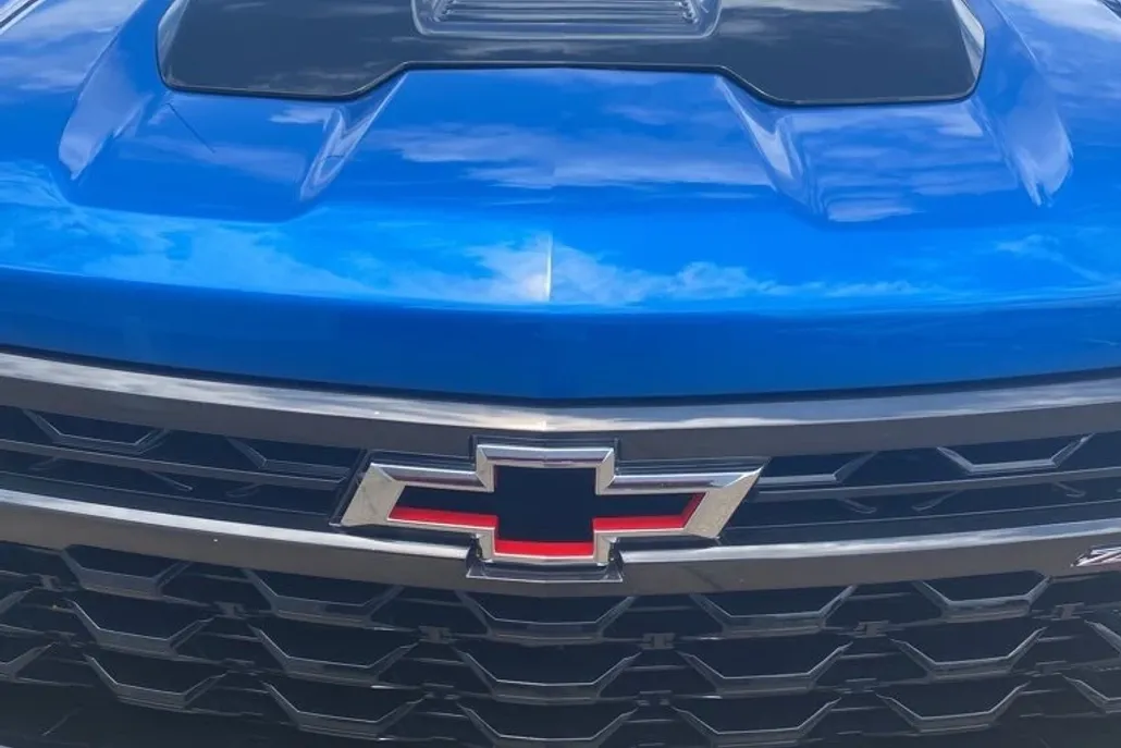 2023 Chevrolet Silverado 1500 ZR2 photo 1