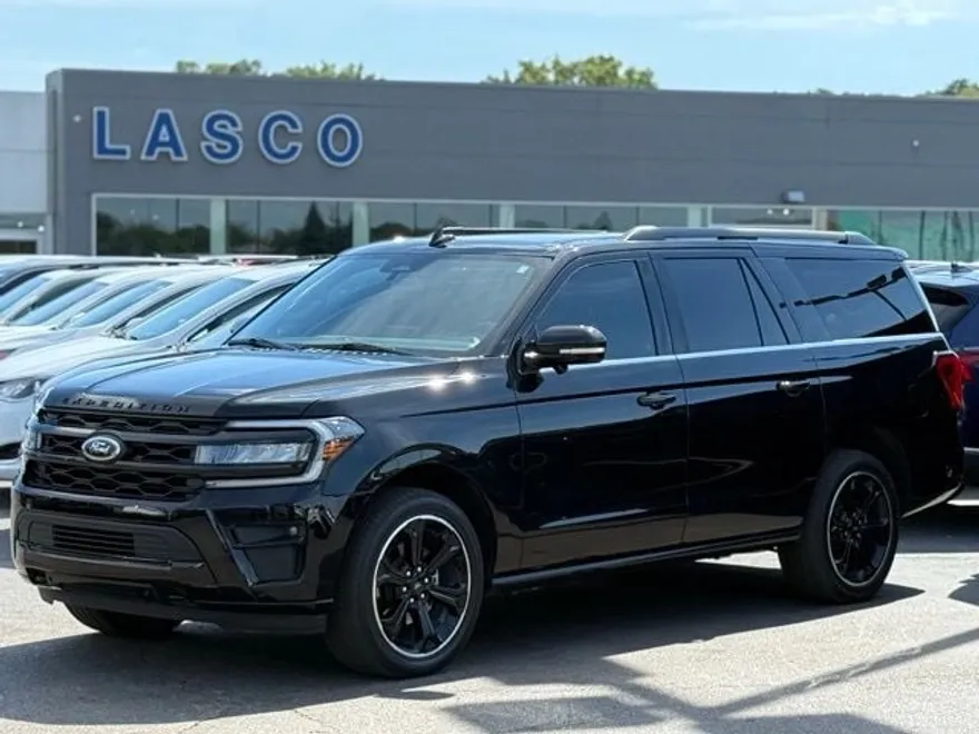 2024 Ford Expedition MAX Limited photo 1