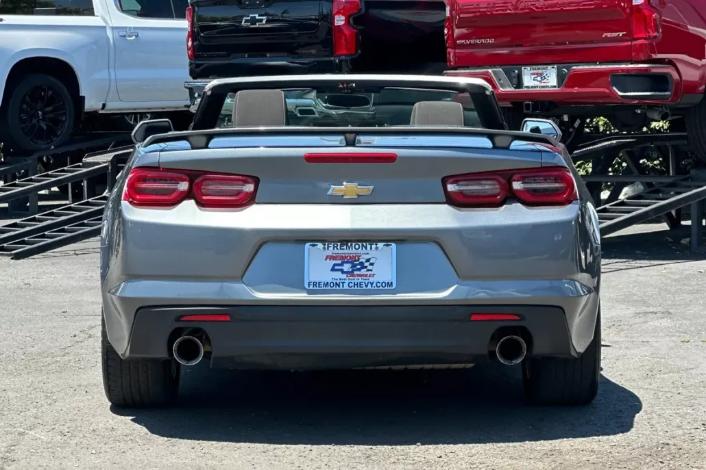 2020 Chevrolet Camaro 1LT photo 1