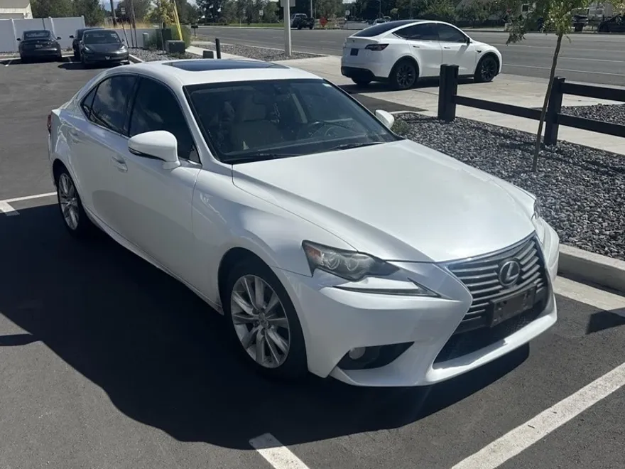 2014 Lexus IS 250 photo 1