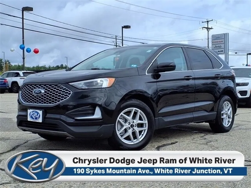 2023 Ford Edge SEL photo 1