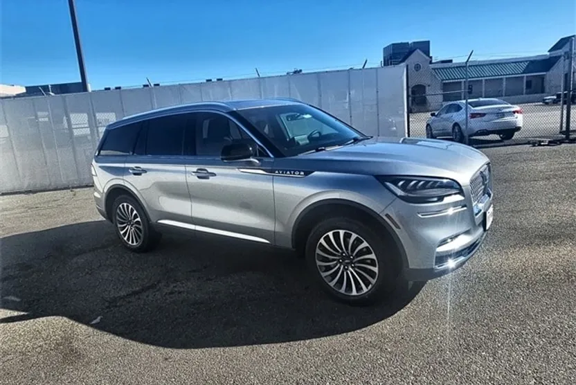 2023 Lincoln Aviator Reserve photo 1