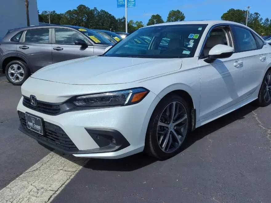 2024 Honda Civic Touring photo 1