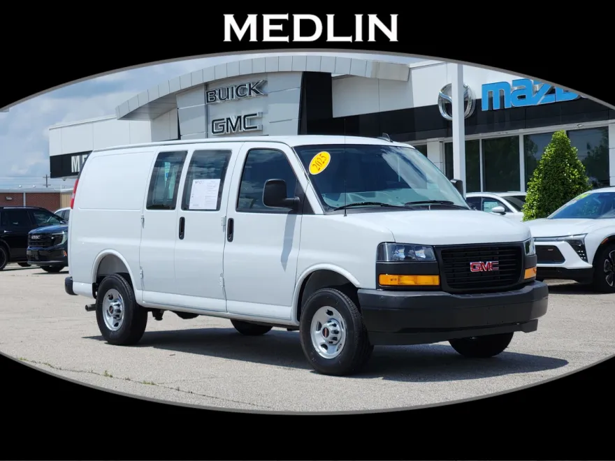 2025 Gmc Savana 2500 Cargo photo 1