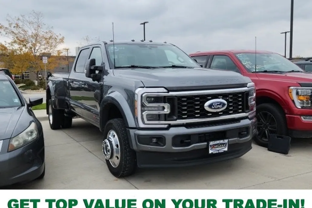 2025 Ford F-450 photo 1