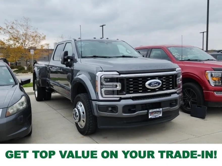2025 Ford F-450 photo 1