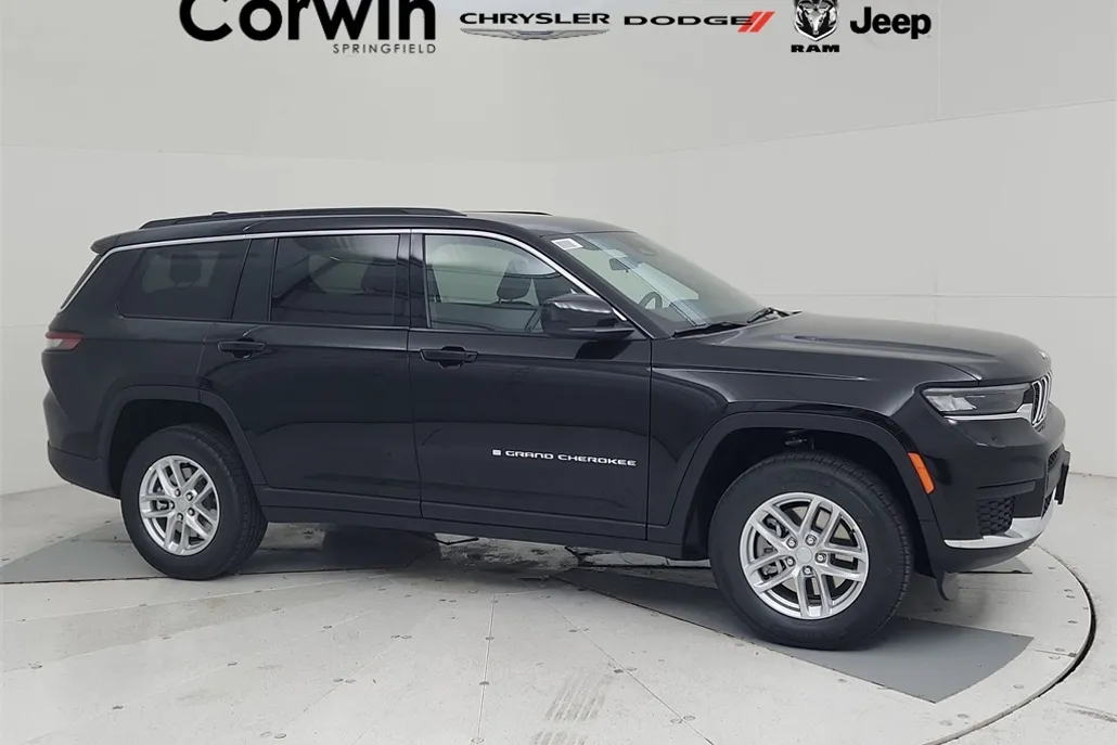 2025 Jeep Grand Cherokee Laredo X photo 1