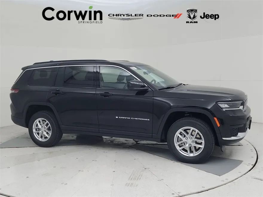 2025 Jeep Grand Cherokee Laredo X photo 1