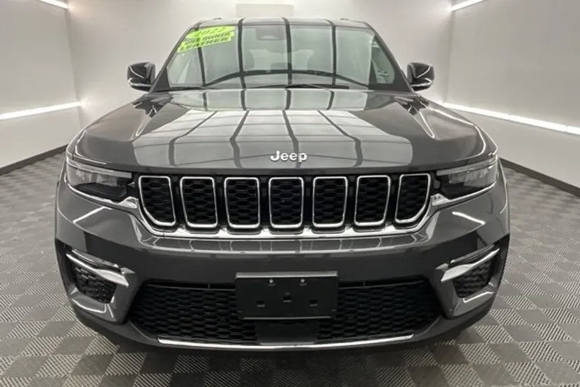 2022 Jeep Cherokee Limited 4xe photo 1