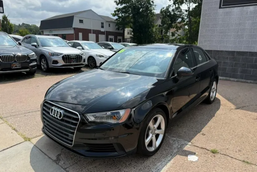 2016 Audi A3 1.8T Premium photo 1