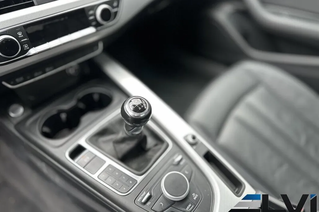 2017 Audi A4 2.0T Quattro Premium photo 1