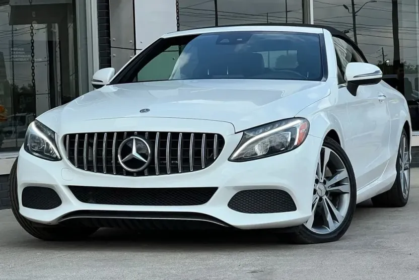 2018 Mercedes Benz C 300 photo 1