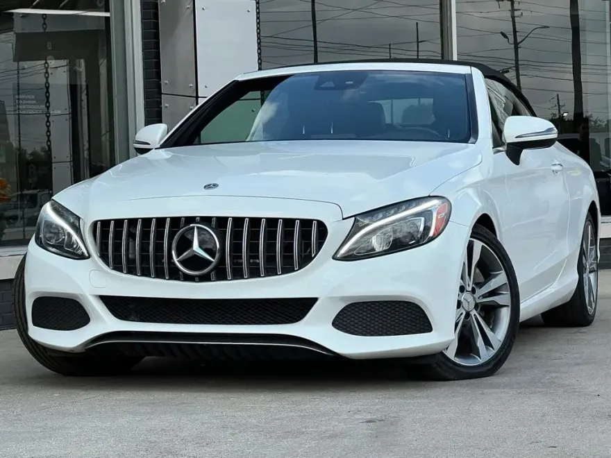 2018 Mercedes Benz C 300 photo 1