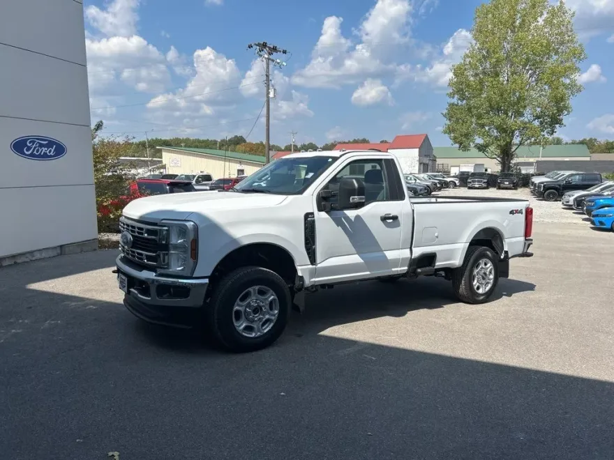 2026 Ford F-250 XLT photo 1