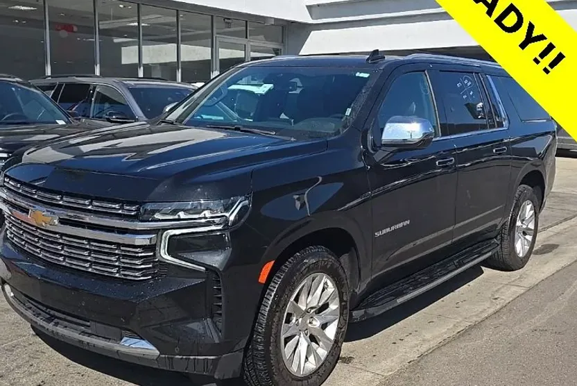2023 Chevrolet Suburban Premier photo 1