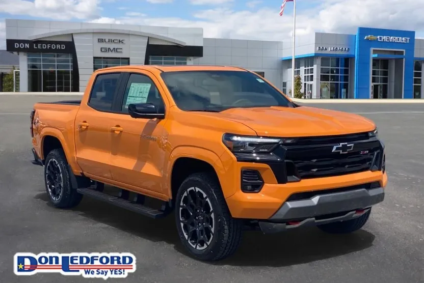 2026 Chevrolet Colorado Z71 photo 1