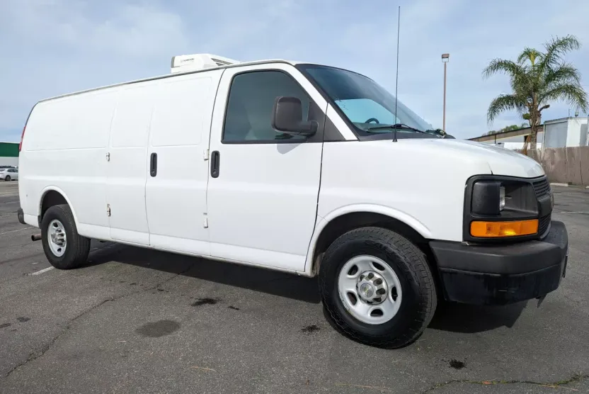 2013 Chevrolet Express 3500 Cargo Van photo 1