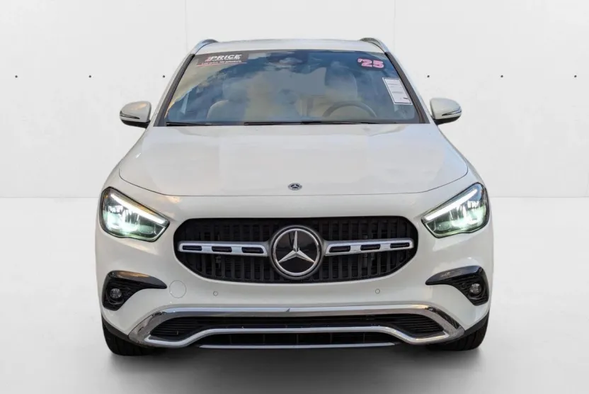 2025 Mercedes Benz GLA 250 photo 1