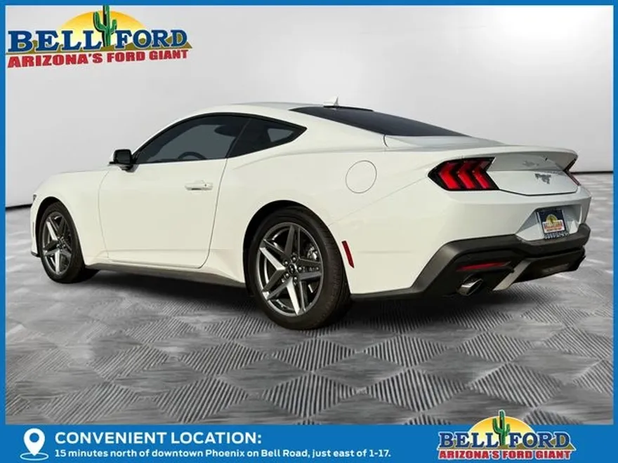 2025 Ford Mustang EcoBoost photo 1
