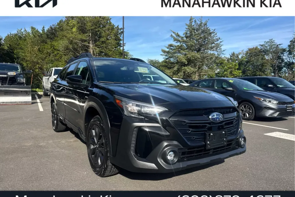2023 Subaru Outback Onyx Edition photo 1