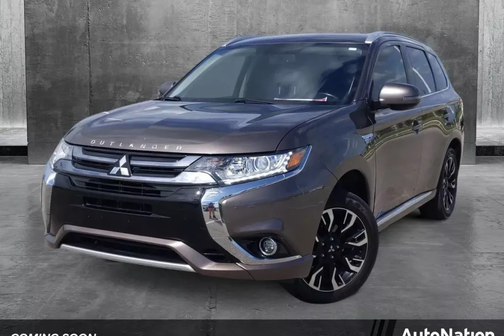 2018 Mitsubishi Outlander PHEV SEL S-AWC photo 1