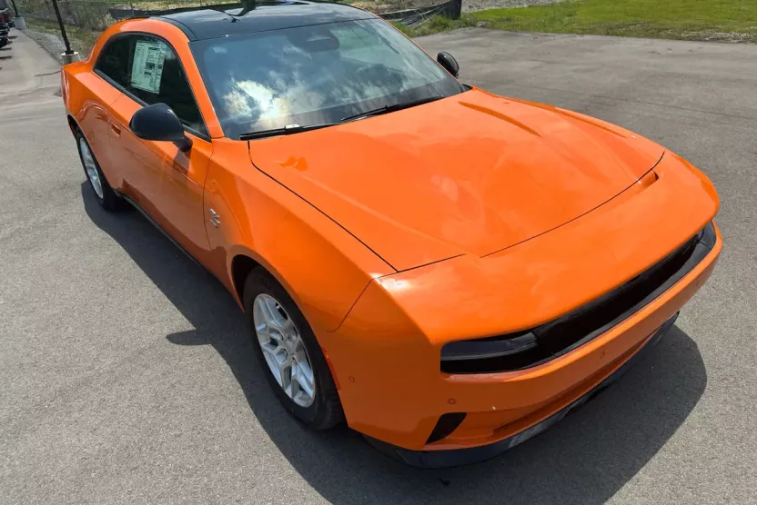2025 Dodge Charger R/T photo 1