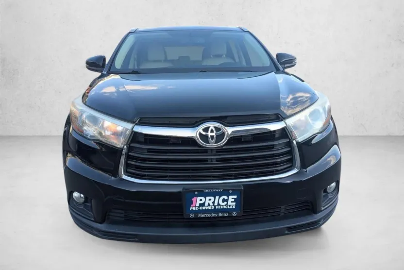 2016 Toyota Highlander XLE photo 1