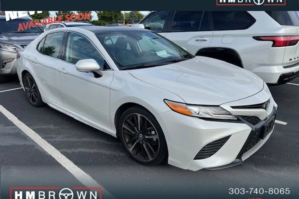 2020 Toyota Camry XSE photo 1