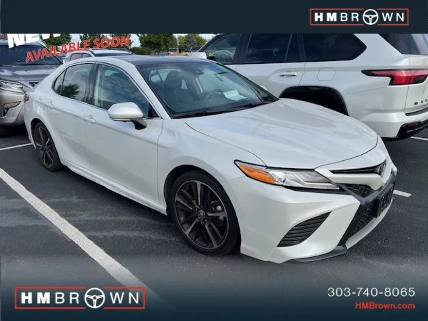 2020 Toyota Camry XSE photo 1