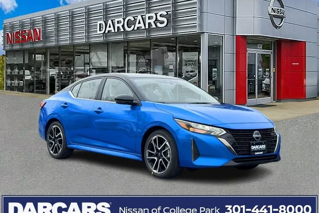 2025 Nissan Sentra SR photo 1