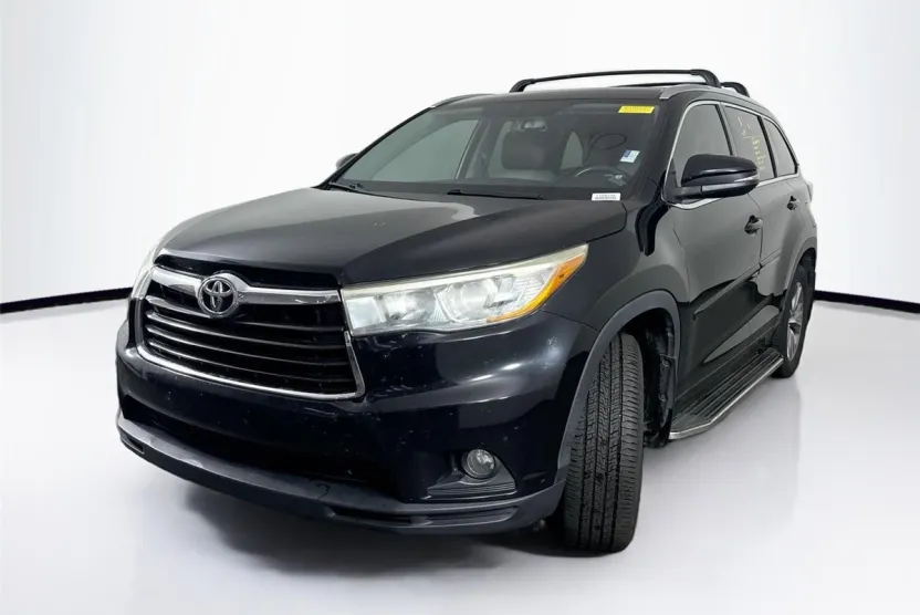 2015 Toyota Highlander XLE photo 1